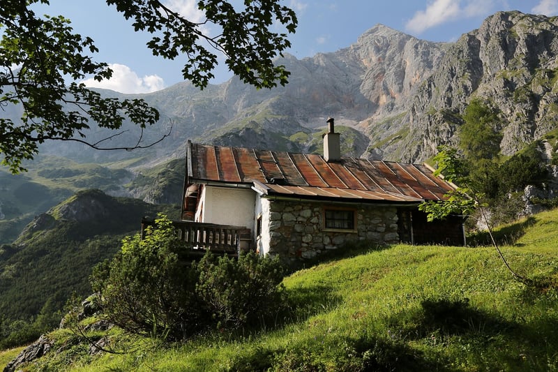 Eco-Lodge Luxury Tents